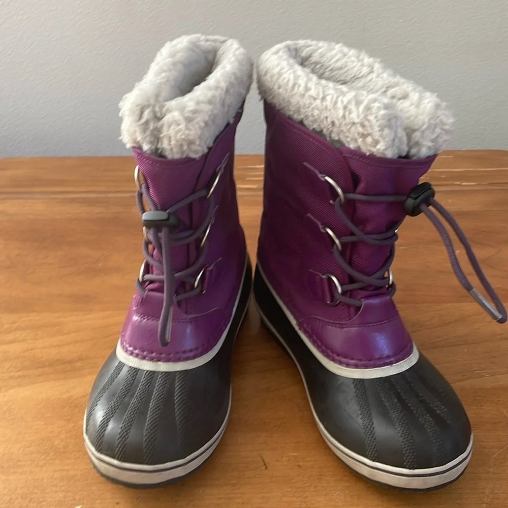 SOREL Purple Snow Boots Size 4